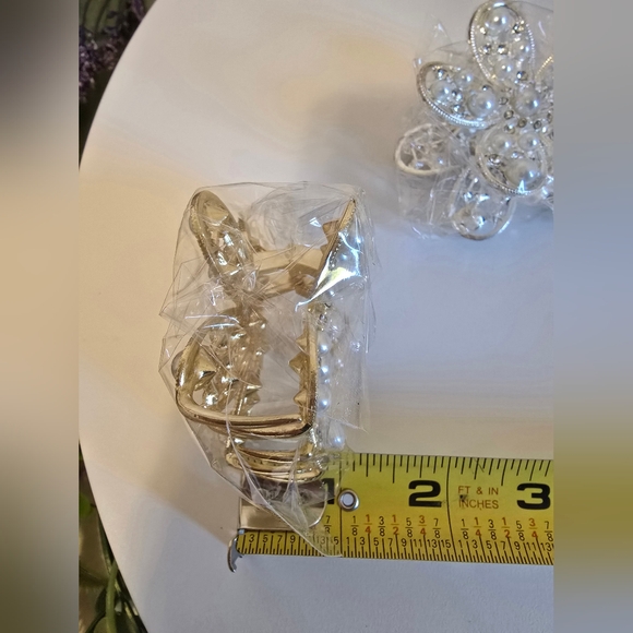 Flower Metal Claw Clips Bundle of 3 * Read Details - Picture 7 of 9